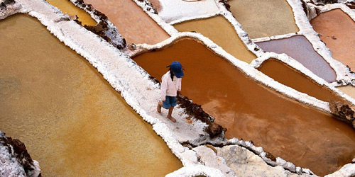 Перейти на Salt Collecting, Peru