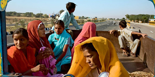 Перейти на Sawarda Village Workers, India