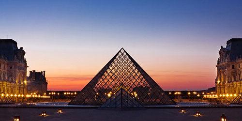Скачать Louvre Pyramid at Dusk